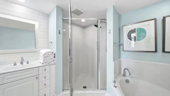 NO FEES Beachfront • Lazy River • Sleeps 8 • Waterscape